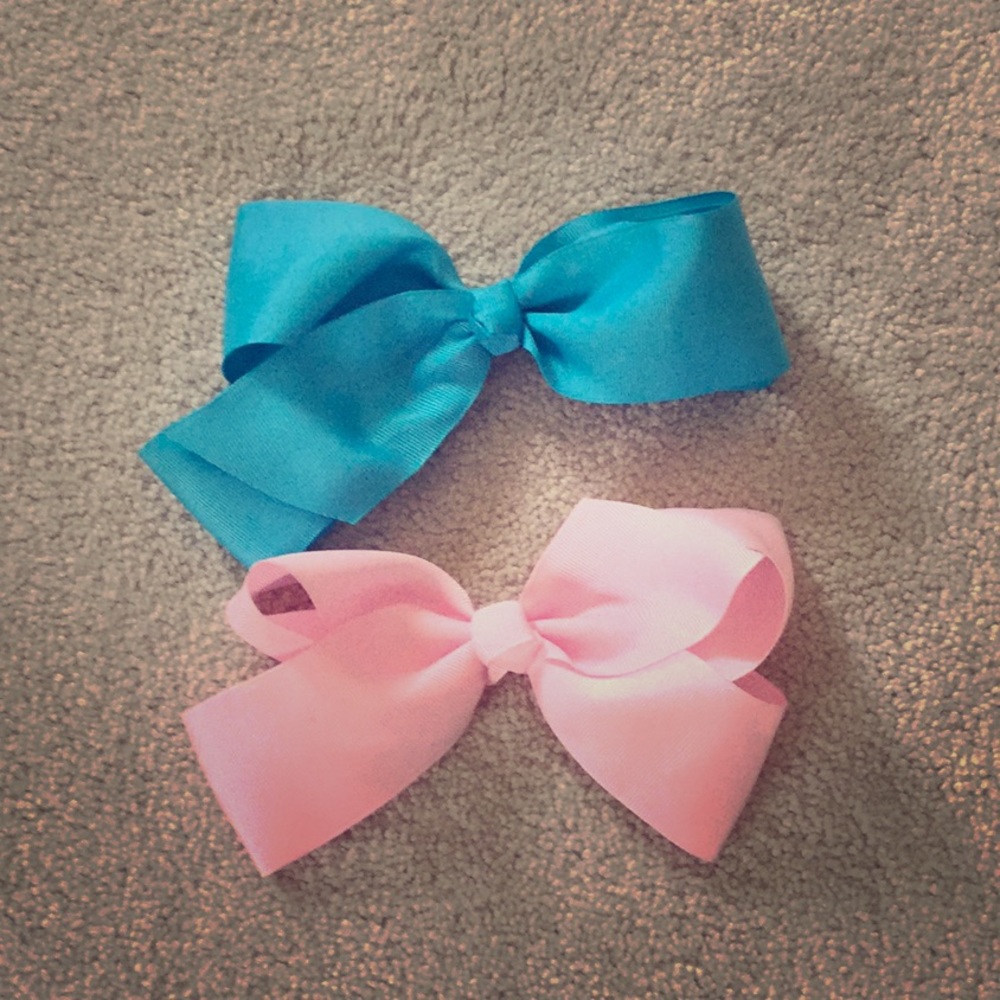 Girls pink and blue bows